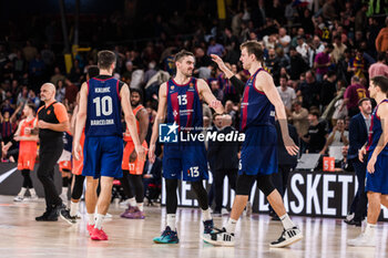 2023-11-18 - Tomas Satoransky and Jan Vesely of Fc Barcelona celebrate the victory during the Turkish Airlines EuroLeague basketball match between FC Barcelona and Valencia Basket on November 18, 2023 at Palau Blaugrana in Barcelona, Spain - BASKETBALL - EUROLEAGUE - FC BARCELONA V VALENCIA - EUROLEAGUE - BASKETBALL