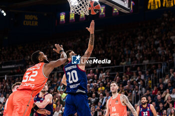 2023-11-17 - Nico Laprovittola of Fc Barcelona during the Turkish Airlines EuroLeague basketball match between FC Barcelona and Valencia Basket on November 18, 2023 at Palau Blaugrana in Barcelona, Spain - BASKETBALL - EUROLEAGUE - FC BARCELONA V VALENCIA - EUROLEAGUE - BASKETBALL
