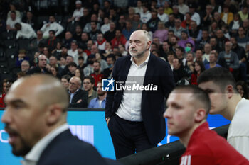2023-11-23 - Pablo LASO coach of Bayern Munich during the Turkish Airlines EuroLeague basketball match between LDLC Asvel and Bayern Munich on November 23, 2023 at LDLC Arena in Décines-Charpieu near Lyon, France - BASKETBALL - EUROLEAGUE - ASVEL V BAYERN MUNICH - EUROLEAGUE - BASKETBALL