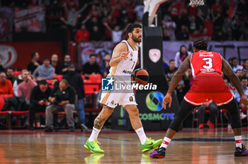 2023-12-05 - 7 Facundo Campazzo of Real Madrid during the Euroleague, Round 12, match between Olympiacos Piraeus and Real Madrid at Peace and Friendship stadium on December 5, 2023, in Piraeus, Greece. - OLYMPIACOS PIRAEUS VS REAL MADRID - EUROLEAGUE - BASKETBALL