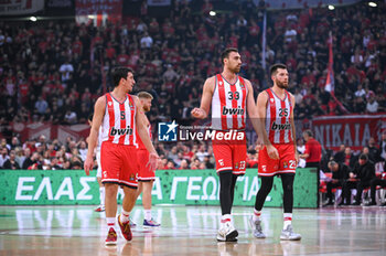 2023-12-05 - 33 Nikola Milutinov with 5 Giannoulis Larentzakis and 25 Alec Peters of Olympiacos Piraeus during the Euroleague, Round 12, match between Olympiacos Piraeus and Real Madrid at Peace and Friendship stadium on December 5, 2023, in Piraeus, Greece. - OLYMPIACOS PIRAEUS VS REAL MADRID - EUROLEAGUE - BASKETBALL