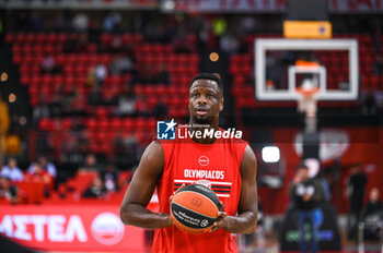 2023-12-05 - 10 Moustapha Fall of Olympiacos Piraeus during the Euroleague, Round 12, match between Olympiacos Piraeus and Real Madrid at Peace and Friendship stadium on December 5, 2023, in Piraeus, Greece. - OLYMPIACOS PIRAEUS VS REAL MADRID - EUROLEAGUE - BASKETBALL