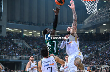 2023-12-07 - 25 Kendrick Nunn of Panathinaikos AKTOR Athens competing with 17 Vincent Poirier of Real Madrid during the Euroleague, Round 13, match between Panathinaikos AKTOR Athens and Real Madrid at OAKA Altion Arena on December 7, 2023, in Athens, Greece. - PANATHINAIKOS AKTOR ATHENS VS REAL MADRID - EUROLEAGUE - BASKETBALL