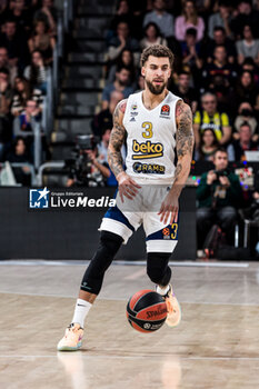 2023-12-08 - Scottie Wilbekin of Fenerbahce during the Turkish Airlines EuroLeague basketball match between FC Barcelona and Fenerbahce Beko Istanbul on December 8, 2023 at Palau Blaugrana in Barcelona, Spain - BASKETBALL - EUROLEAGUE - FC BARCELONA V FENERBAHCE - EUROLEAGUE - BASKETBALL