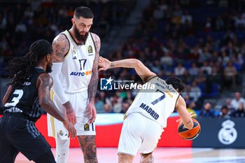 2023-02-01 - 1st February 2023; Wizink Center; Madrid; Spain; Turkish Airlines Euroleague Basketball; Real Madrid vs ASVEL Villeurbanne; Vincent Poirier (Real Madrid) and Facundo Campazzo (Real Madrid) 900/Cordon Press - EUROLEAGUE REAL MADRID - ASVEL VILLEURBANNE - EUROLEAGUE - BASKETBALL