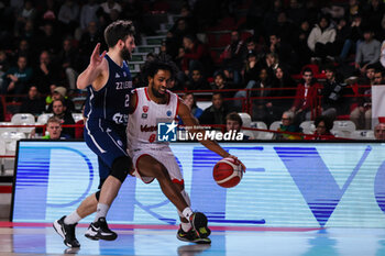 2023-12-13 - Andriu Tomas Woldetensae #8 of Itelyum Varese (R) competes for the ball against Maarten Bouwknecht #2 of ZZ Leiden (R) during FIBA Europe Cup 2023/24 Second Round Group N game between Itelyum Varese and ZZ Leiden at Itelyum Arena, Varese, Italy on December 13, 2023 - ITELYUM VARESE VS ZZ LEIDEN - FIBA EUROPE CUP - BASKETBALL