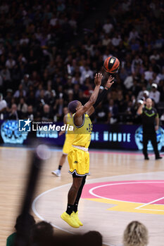 2023-12-31 - TJ SHORTS (Paris) during the All-Star Game LNB 2023, Basketball match between Team France and Team World on December 30, 2023 at Accor Arena in Paris, France - BASKETBALL - ALL-STAR GAME LNB 2023 - FRANCE V WORLD - EVENTS - BASKETBALL