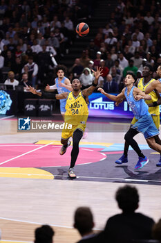 2023-12-31 - Isiaha MIKE (Bourg-en-Bresse) Zaccharie RISACHER (Bourg-en-Bresse) during the All-Star Game LNB 2023, Basketball match between Team France and Team World on December 30, 2023 at Accor Arena in Paris, France - BASKETBALL - ALL-STAR GAME LNB 2023 - FRANCE V WORLD - EVENTS - BASKETBALL