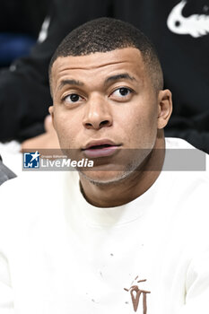2023-05-16 - Kylian Mbappe during the French championship, Betclic Elite basketball match between Metropolitans 92 (Boulogne-Levallois) and Paris Basketball on May 16, 2023 at Palais des Sports Marcel Cerdan in Levallois, France - BASKETBALL - FRENCH CHAMP - METROPOLITANS V PARIS - FRENCH PRO A - BASKETBALL