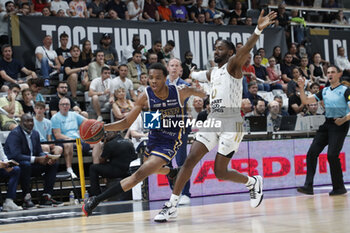 2023-06-04 - Bilal COULIBALY of Metropolitans and Jonah MATHEWS of Lyon during the French championship, Betclic Elite Basketball match, Playoffs Match 4 between LDLC Asvel and Metropolitans 92 (Boulogne - Levallois) on June 4, 2023 at Astroballe in Villeurbane, France - BASKETBALL - FRENCH CHAMP - ASVEL V METROPOLITANS - FRENCH PRO A - BASKETBALL