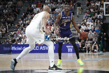 2023-06-04 - Lahaou KONATE of Metropolitans and Alex TYUS of Lyon during the French championship, Betclic Elite Basketball match, Playoffs Match 4 between LDLC Asvel and Metropolitans 92 (Boulogne - Levallois) on June 4, 2023 at Astroballe in Villeurbane, France - BASKETBALL - FRENCH CHAMP - ASVEL V METROPOLITANS - FRENCH PRO A - BASKETBALL