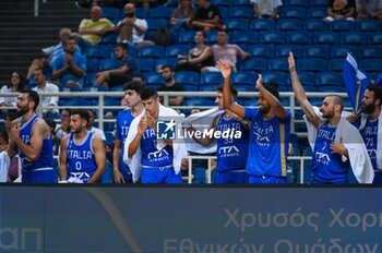 2023-08-09 - Italys bench players during the Aegean Acropolis Tournament match between Italy and Serbia at Oaka Stadium on August 9, 2023, in Athens, Greece. - AEGEAN ACROPOLIS TOURNAMENT - SERBIA VS ITALY - INTERNATIONALS - BASKETBALL