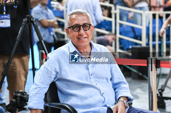 2023-08-10 - Armani Milano General Manager Christos Stavropoulos during the Aegean Acropolis Tournament match between Greece and Italy at Oaka Stadium on August 10, 2023, in Athens, Greece. - AEGEAN ACROPOLIS TOURNAMENT - GREECE VS ITALY - INTERNATIONALS - BASKETBALL