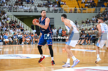 2023-08-08 - 33 NIKOLA MILUTINOV of Serbia during the Aegean Acropolis Tournament match between Greece and Serbia at Oaka Stadium on August 8, 2023, in Athens, Greece. - AEGEAN ACROPOLIS TOURNAMENT - GREECE VS SERBIA - INTERNATIONALS - BASKETBALL