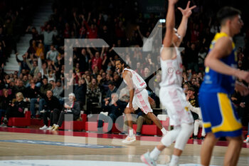 2023-03-26 - Woldentensae realize 12 points from long distance - OPENJOBMETIS VARESE VS TEZENIS VERONA - ITALIAN SERIE A - BASKETBALL
