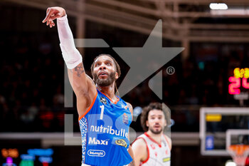 2023-04-15 - Adrian Banks (Nutribullet Treviso Basket) - UNAHOTELS REGGIO EMILIA VS NUTRIBULLET TREVISO BASKET - ITALIAN SERIE A - BASKETBALL
