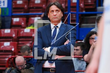 2023-04-23 - Marcelo Nicola, head coacg Nutribullet Treviso Basket - EA7 EMPORIO ARMANI MILANO VS NUTRIBULLET TREVISO BASKET - ITALIAN SERIE A - BASKETBALL