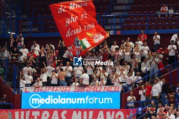 2023-05-15 - Supporters (EA7 Emporio Armani Olimpia Milano) - PLAYOFF - EA7 EMPORIO ARMANI MILANO VS CARPEGNA PROSCIUTTO PESARO - ITALIAN SERIE A - BASKETBALL