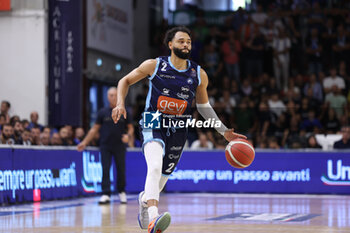 2023-10-01 - Tyler Ennis (Gevi Napoli Basket) - BANCO DI SARDEGNA SASSARI VS GEVI NAPOLI BASKET - ITALIAN SERIE A - BASKETBALL