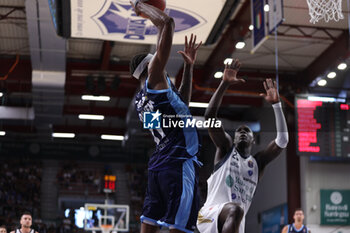 2023-10-01 - Tariq Owens (Gevi Napoli Basket) - BANCO DI SARDEGNA SASSARI VS GEVI NAPOLI BASKET - ITALIAN SERIE A - BASKETBALL