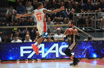 2023-10-08 - Olivier Hanlan (Openjobmetis Varese) and Marco Belinelli (Segafredo Virtus Bologna) during the LBA italian A1 series basketball championship match Segafredo Virtus Bologna Vs. Openjobmetis Varese - Bologna, Italy, October 2023 at Paladozza sports palace - Photo: Michele Nucci - VIRTUS SEGAFREDO BOLOGNA VS OPENJOBMETIS VARESE - ITALIAN SERIE A - BASKETBALL