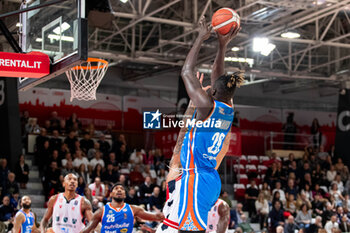 2023-10-29 - Gora Camara (Nutribullet Treviso Basket) - UNAHOTELS REGGIO EMILIA VS NUTRIBULLET TREVISO BASKET - ITALIAN SERIE A - BASKETBALL