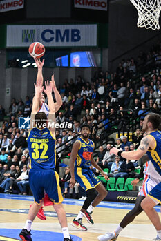 2023-11-05 - Shooting basket of Alessandro Zanelli ( Nutribullet Treviso Basket ) - NUTRIBULLET TREVISO BASKET VS GIVOVA SCAFATI - ITALIAN SERIE A - BASKETBALL