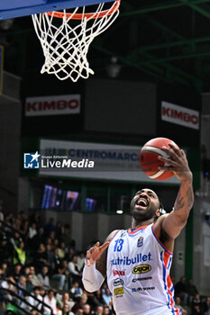 2023-11-05 - Shooting basket of James Young ( Nutribullet Treviso Basket ) - NUTRIBULLET TREVISO BASKET VS GIVOVA SCAFATI - ITALIAN SERIE A - BASKETBALL
