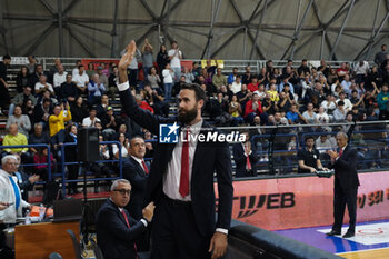 2023-11-12 - Standing ovation in the Scafati arena for Gigi Datome (Olimpia Milano
 - GIVOVA SCAFATI VS EA7 EMPORIO ARMANI MILANO - ITALIAN SERIE A - BASKETBALL