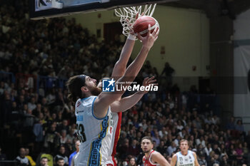 Vanoli Basket Cremona vs Carpegna Prosciutto Pesaro - ITALIAN SERIE A - BASKETBALL