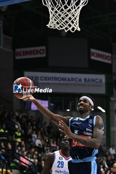 2023-11-19 - Amir Owens ( GeVi Napoli Basket ) shoots to the basket - NUTRIBULLET TREVISO BASKET VS GEVI NAPOLI BASKET - ITALIAN SERIE A - BASKETBALL