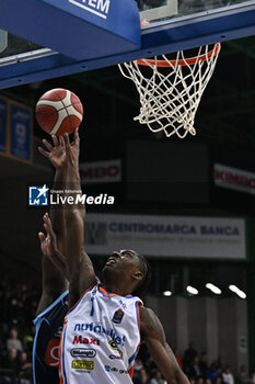 2023-11-19 - Bowman Ky ( Nutribullet Treviso Basket ) fight under the basket - NUTRIBULLET TREVISO BASKET VS GEVI NAPOLI BASKET - ITALIAN SERIE A - BASKETBALL