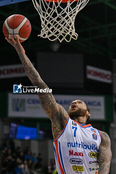 2023-11-19 - Harrison D'Angelo ( Nutribullet Treviso Basket ) shoots to the basket - NUTRIBULLET TREVISO BASKET VS GEVI NAPOLI BASKET - ITALIAN SERIE A - BASKETBALL