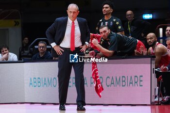 2023-11-26 - Ettore Messina, head coach EA7 Emporio Armani Olimpia Milano - EA7 EMPORIO ARMANI MILANO VS ESTRA PISTOIA - ITALIAN SERIE A - BASKETBALL