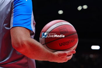 2023-11-26 - Basketball referee - EA7 EMPORIO ARMANI MILANO VS ESTRA PISTOIA - ITALIAN SERIE A - BASKETBALL