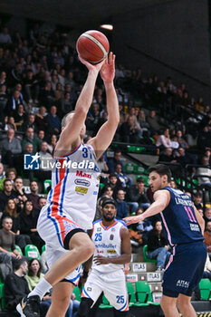 2023-12-03 - Osvaldas Olisevicius ( Nutribullet Treviso Basket ) - NUTRIBULLET TREVISO BASKET VS HAPPY CASA BRINDISI - ITALIAN SERIE A - BASKETBALL