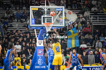 2023-12-03 - Kruize Pinkins (12) Scafati Basket 1969 during the series A of italian LBA Basketball Championship match Givova Scafati vs Germani Brescia at the Palamangano - Scafati (SA), December 3, 2023 - GIVOVA SCAFATI VS GERMANI BRESCIA - ITALIAN SERIE A - BASKETBALL