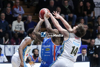 2023-12-10 - D'angelo Harris (NutriBullet Treviso Basket) - VANOLI BASKET CREMONA VS NUTRIBULLET TREVISO BASKET - ITALIAN SERIE A - BASKETBALL