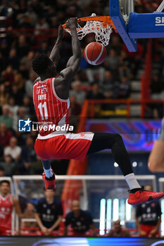 2023-12-10 - Mohamed Faye of Unahotels Reggio Emilia dunks against Napoli Basket - GEVI NAPOLI BASKET VS UNAHOTELS REGGIO EMILIA - ITALIAN SERIE A - BASKETBALL