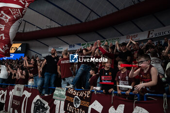 23/12/2023 - Supporters of Umana Reyer Venezia during the Umana Reyer Venezia vs Germani Brescia at the Palasport Taliercio in Venice, Italy on December 23, 2023 - UMANA REYER VENEZIA VS GERMANI BRESCIA - SERIE A ITALIA - BASKET