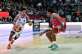2023-12-30 - Attack of Justin Robinson ( Nutribullet Treviso Basket ) - NUTRIBULLET TREVISO BASKET VS ESTRA PISTOIA - ITALIAN SERIE A - BASKETBALL