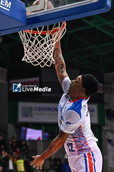 2023-12-30 - Shooting basket of Justin Robins ( Nutribullet Treviso Basket ) - NUTRIBULLET TREVISO BASKET VS ESTRA PISTOIA - ITALIAN SERIE A - BASKETBALL