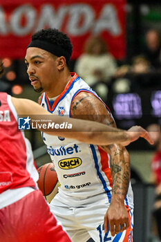 2023-12-30 - Justin Robins ( Nutribullet Treviso Basket ) - NUTRIBULLET TREVISO BASKET VS ESTRA PISTOIA - ITALIAN SERIE A - BASKETBALL