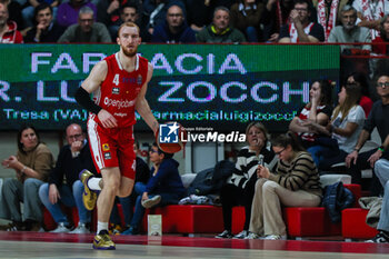 2023-12-29 - Niccolo Mannion #4 of Pallacanestro Varese OpenJobMetis seen in action during LBA Lega Basket A 2023/24 Regular Season game between Pallacanestro Varese OpenJobMetis and Unahotels Reggio Emilia at Itelyum Arena, Varese, Italy on December 29, 2023 - OPENJOBMETIS VARESE VS UNAHOTELS REGGIO EMILIA - ITALIAN SERIE A - BASKETBALL