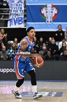 2023-12-17 - Justin Robinson ( Nutribullet Treviso Basket ) - NUTRIBULLET TREVISO BASKET VS DOLOMITI ENERGIA TRENTINO - ITALIAN SERIE A - BASKETBALL