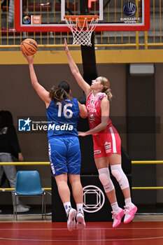 2023-11-25 - Shooting basket of Vasiliki Louka ( Rmb Brixia Basket ) - FAMILA WUBER SCHIO VS RMB BRIXIA BASKET - ITALIAN SERIE A1 WOMEN - BASKETBALL