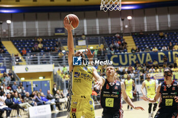 2023-05-15 - #8 Matteo Schina (Reale Mutua Basket Torino) - PLAYOFF - REALE MUTUA BASKET TORINO VS URANIA BASKET - ITALIAN SERIE A2 - BASKETBALL