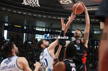 2023-05-21 - Giovanni Tomassini (Tramec Cento) thwarted by Simone Barbante (Fortitudo Flats Service Bologna) during the italian basketball Lbn A2 series Game 3 of the playoff quarterfinals match Fortitudo Flats Service Bologna Vs. Benedetto XIV Tramec Cento - Bologna, Italy, May 21, 2023 at Paladozza sport palace - Photo: Michele Nucci - PLAYOFF - FORTITUDO BOLOGNA VS TRAMEC CENTO - ITALIAN SERIE A2 - BASKETBALL