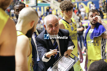 2023-06-01 - Franco Ciani (head coach Reale Mutua Basket Torino) - PLAYOFF - REALE MUTUA TORINO VS GRUPPO MASCIO TREVIGLIO - ITALIAN SERIE A2 - BASKETBALL
