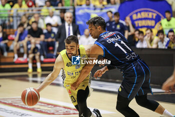 2023-06-01 - #40 Simone Pepe (Reale Mutua Basket Torino) thwarted #11 Bruno Cerella (Gruppo Mascio Treviglio) - PLAYOFF - REALE MUTUA TORINO VS GRUPPO MASCIO TREVIGLIO - ITALIAN SERIE A2 - BASKETBALL